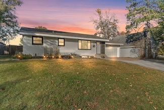 6120 Maple St, North Branch, MN 55056