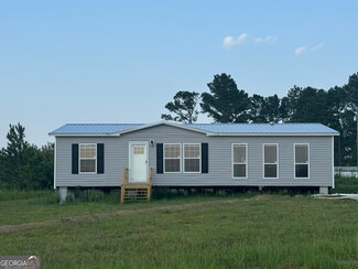 14 Long Leaf Rd, Hazlehurst, GA 31539