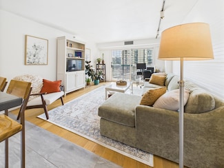 121 Washington Ave S Unit 312, Minneapolis, MN 55401