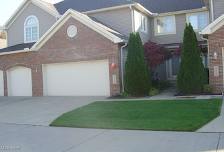 324 Buttermere Ln Unit 324, Amherst, OH 44001