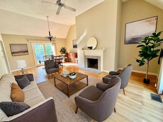35 Mitchell Grant Way, Bedford, MA 01730
