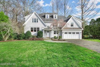 4 Rainbow Dr, Riverside, CT 06878