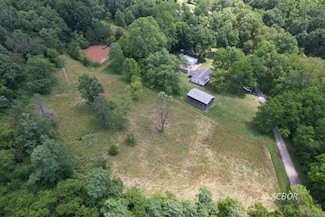 43970 Cook Rd, Pomeroy, OH 45769