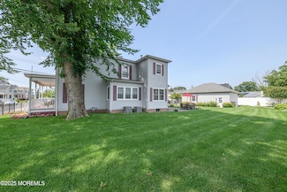 41 Cedar St, Keyport, NJ 07735