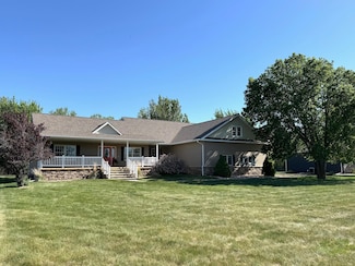 740 N Harmon Dr, Mitchell, SD 57301