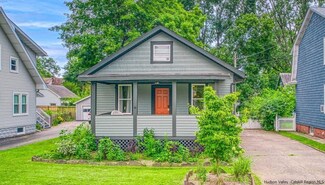 17 Prospect St, Saugerties, NY 12477