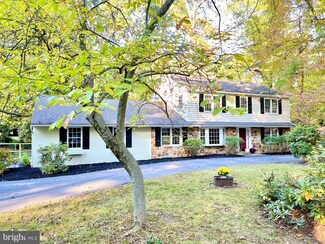 13 Woodland Cir, Downingtown, PA 19335