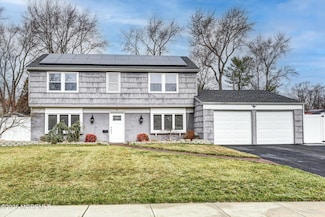 35 Carol Ln, Matawan, NJ 07747