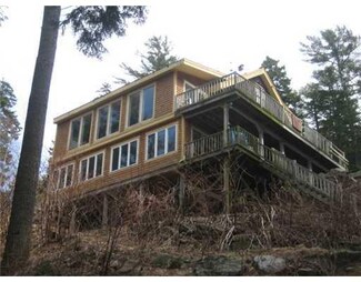 22 Perrys Cove Dr, Phippsburg, ME 04562
