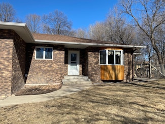 703 Schubert Dr, Buffalo, MN 55313