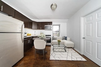 879 Dekalb Ave Unit 5, Brooklyn, NY 11221