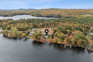 642 Federal Rd, Livermore, ME 04253