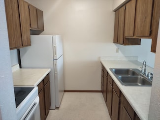 200 Florence Ave Unit 5, Fulda, MN 56131