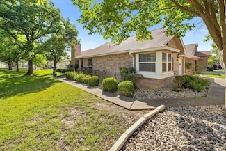426 Florian Dr, Kerrville, TX 78028