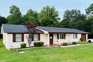 1499 E Neva Drive In Rd, Geneva, AL 36340