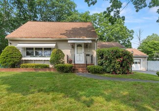 85 Rosemont St, Haverhill, MA 01830