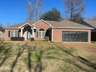1804 Lake Trace Dr, Jackson, MS 39211