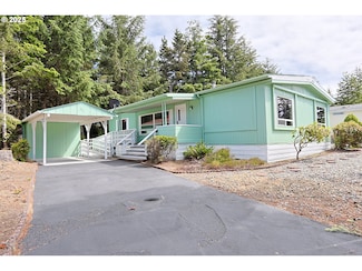 507 Puerto Vista Dr, Coos Bay, OR 97420