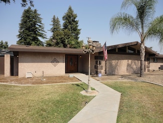 3208 W Royal Oaks Dr, Visalia, CA 93277