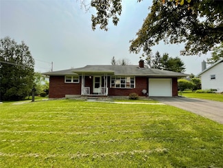 1026 Southern Pines Dr, Endicott, NY 13760