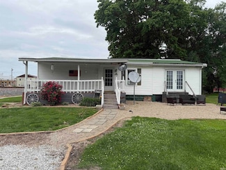 204 Railroad Ln, Oaktown, IN 47561
