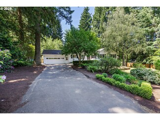 17243 Fernwood Dr, Lake Oswego, OR 97034