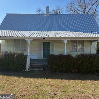 151 College St NE, Parrott, GA 39877