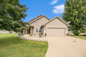 500 Mckinley Ct, Three Rivers, MI 49093