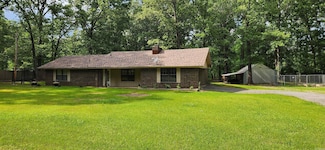 6303 Forrest Oak Dr, Pine Bluff, AR 71603