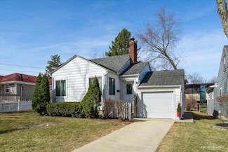 813 Gleason Ave, Aurora, IL 60506