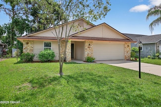 144 Grebe Ct, Daytona Beach, FL 32119