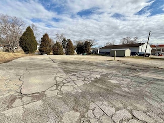 106 W Factory St, Winslow, IN 47598