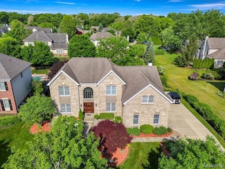 4991 Knollcrest Ct, Commerce Township, MI 48382