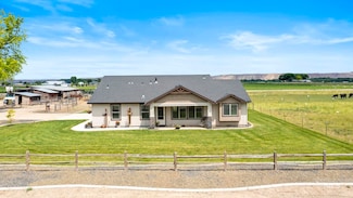 4670 E Idaho St, New Plymouth, ID 83619