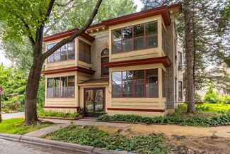 69 Milton St N Unit 1, Saint Paul, MN 55104