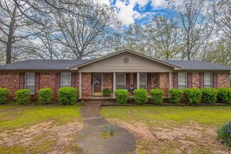 60 Coronado Cir, North Little Rock, AR 72116