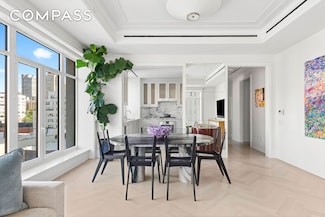 40 E End Ave Unit 9B, New York, NY 10028