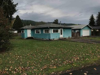 138 Galbraith St, Brownsville, OR 97327