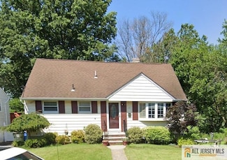 111 E 5th Ave, Port Reading, NJ 07064