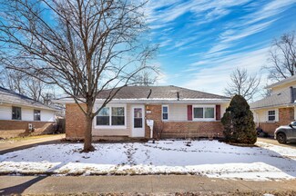 309 Waldmann Dr, Park Forest, IL 60466