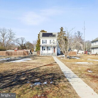 1726 Main St, Port Norris, NJ 08349