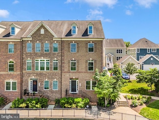 9138 Kenway Ln, Frederick, MD 21703