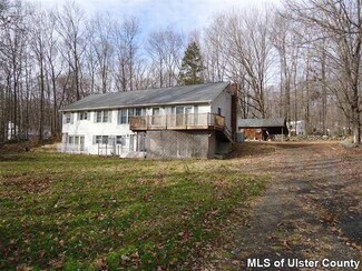 121 Mountain Rd, Shokan, NY 12481