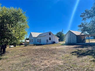 305 N Hall St, Richland Springs, TX 76871