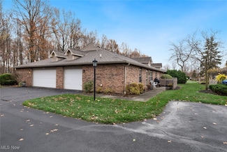 2841 Shakespeare Ln Unit 146, Avon, OH 44011