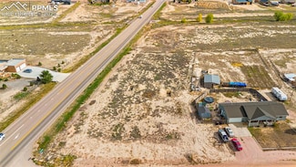 1220 N Saddle Ridge Ln, Pueblo West, CO 81007