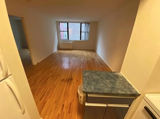 422 E 89th St Unit 3-D, New York, NY 10128