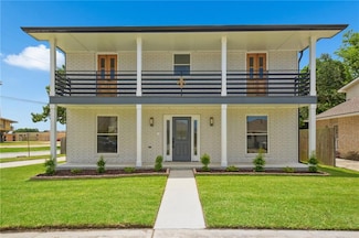 3101 Lake Trail Dr, Metairie, LA 70003