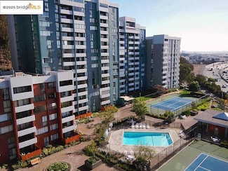 555 Pierce St Unit 104, Albany, CA 94706
