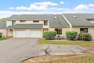 6 Ironwood Ln, Atkinson, NH 03811